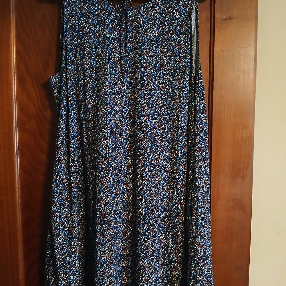 Women's Gap Sleeveless Dress. Size XL.